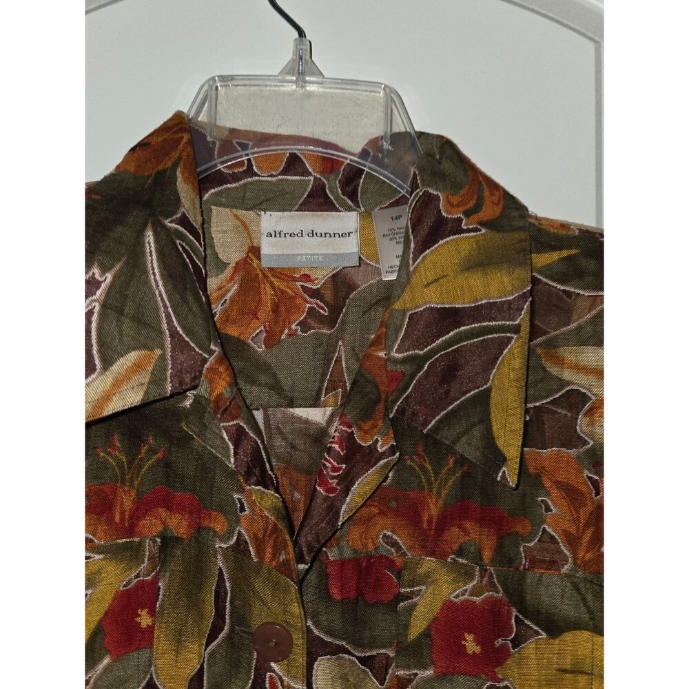 Alfred Dunner Semi Sheer Tropical Floral Print Button Down Shirt - Picture 6 of 10
